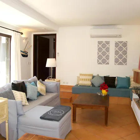Cip-V3 Ipanema Villa *
